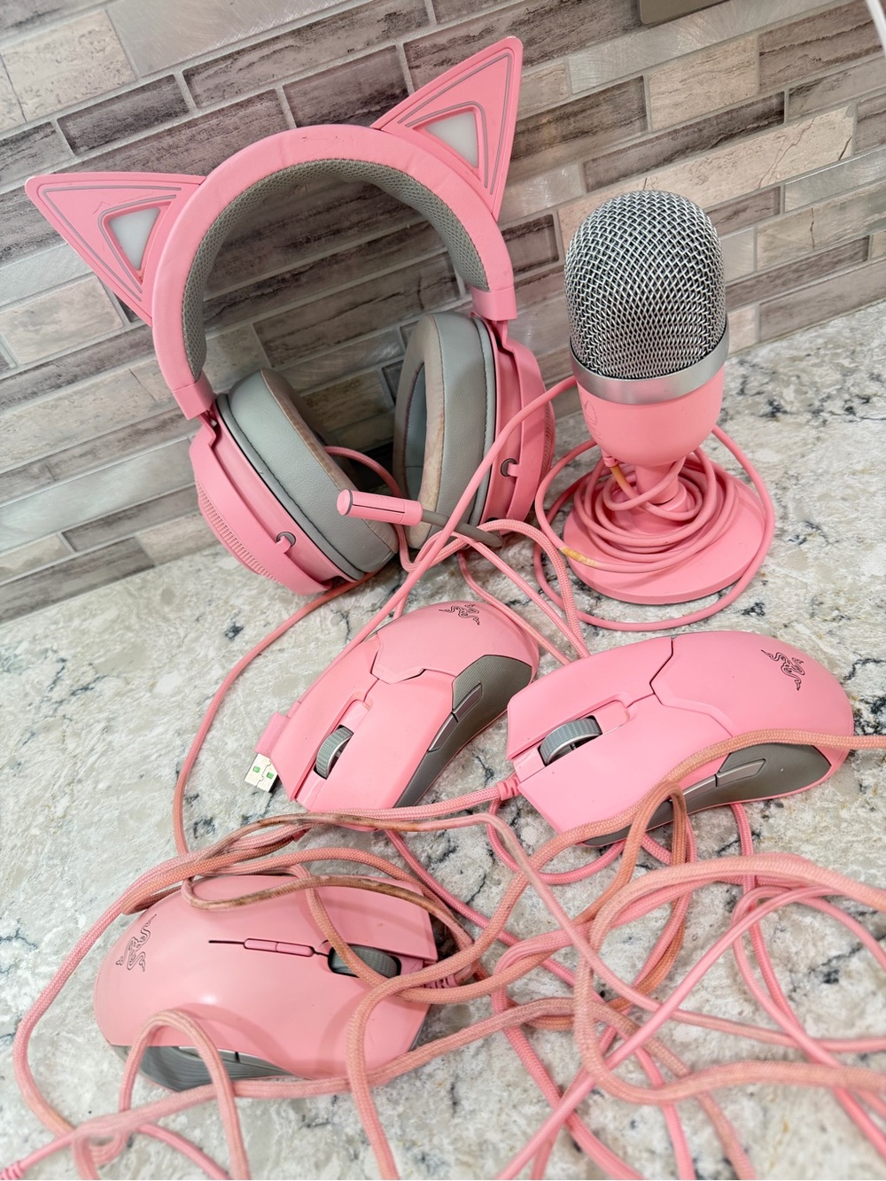 Razer Pink Kraken Kitty Headset, 2 Viper Ultimate Mice 1 Reg & Seiren Mini Mic